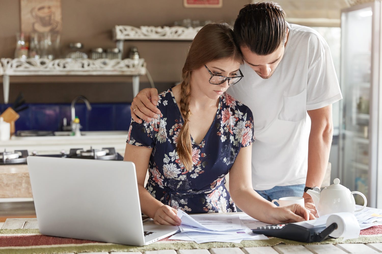 couple managing budget